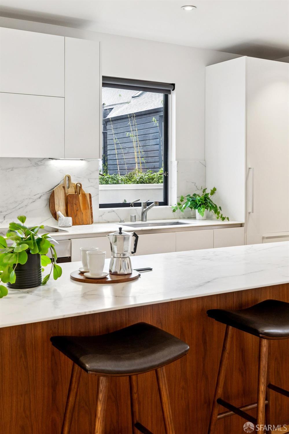 Photo #17: 426103501 Listing: Photo #17