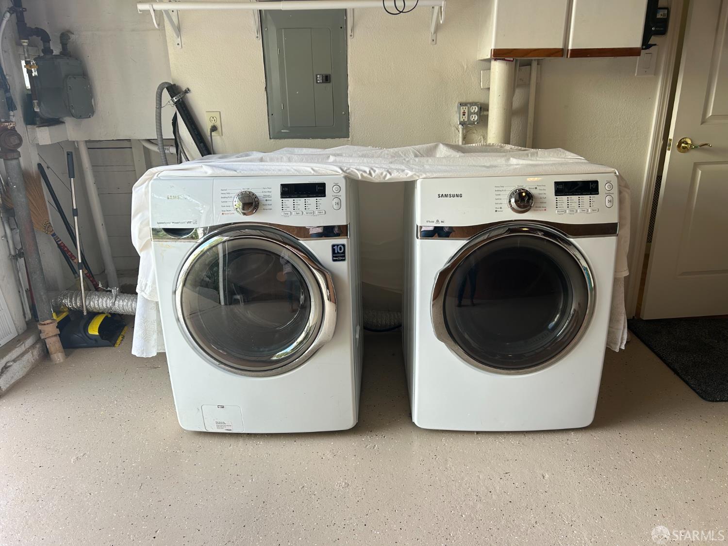 Detail Gallery Image 22 of 37 For 255 Molimo Dr, San Francisco,  CA 94127 - 5 Beds | 2 Baths