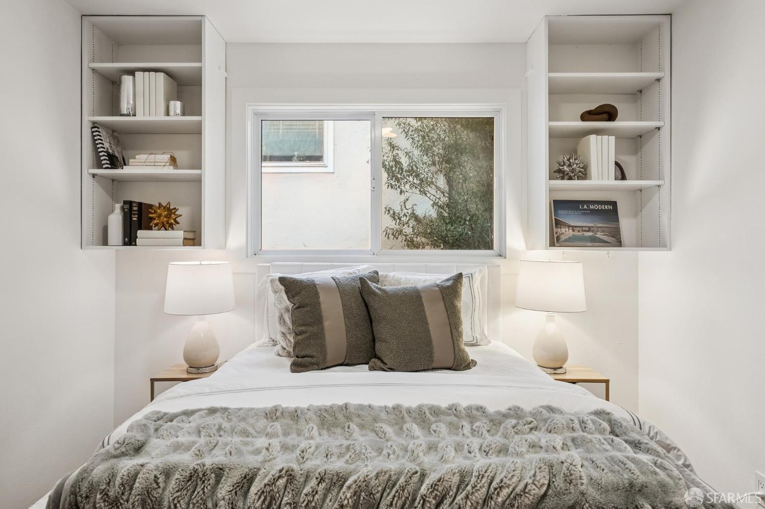 Detail Gallery Image 27 of 39 For 25 Crestmont Dr, San Francisco,  CA 94131 - 4 Beds | 3 Baths