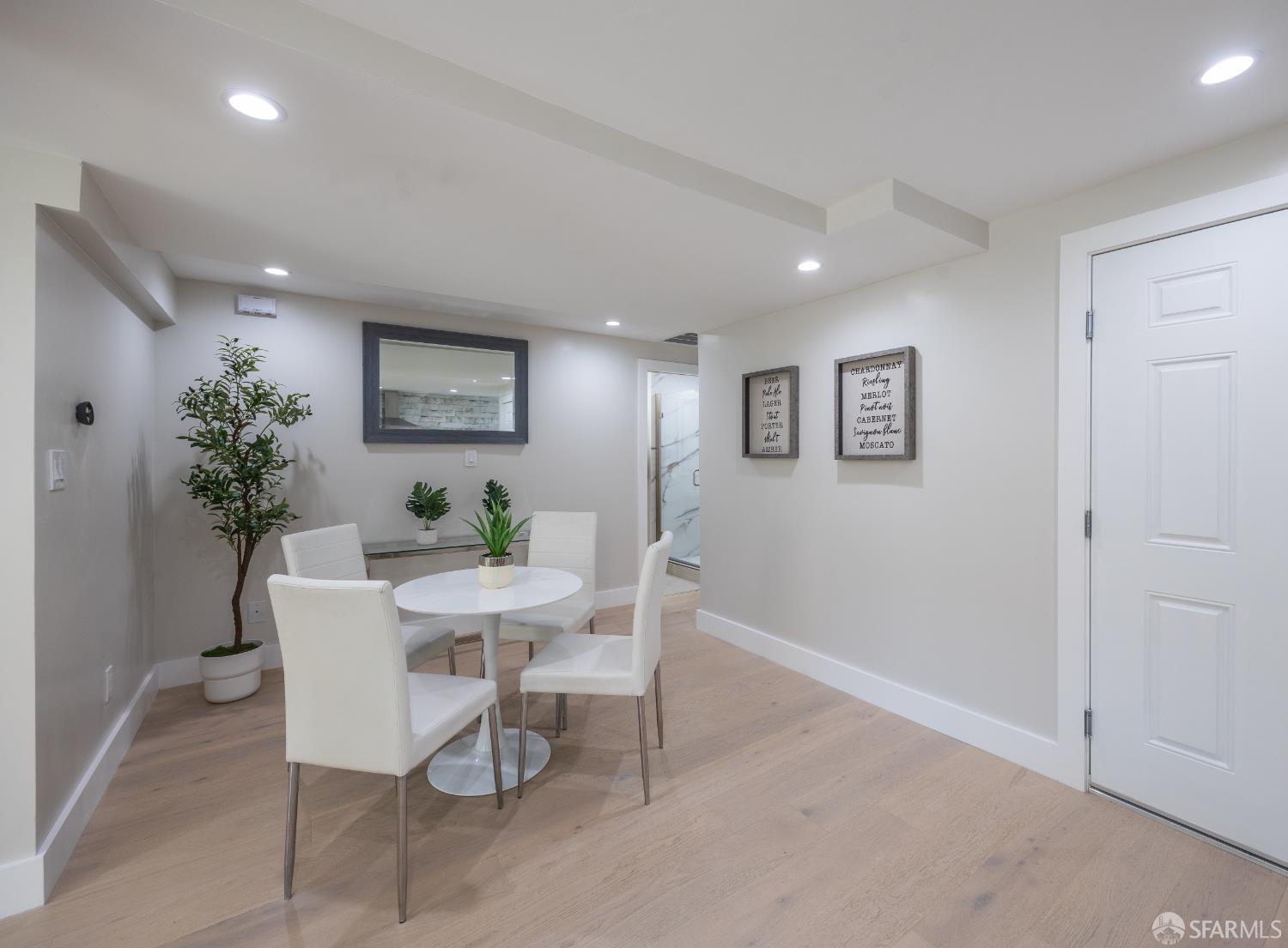 Detail Gallery Image 31 of 60 For 1080 Hampshire St, San Francisco,  CA 94110 - 5 Beds | 4 Baths