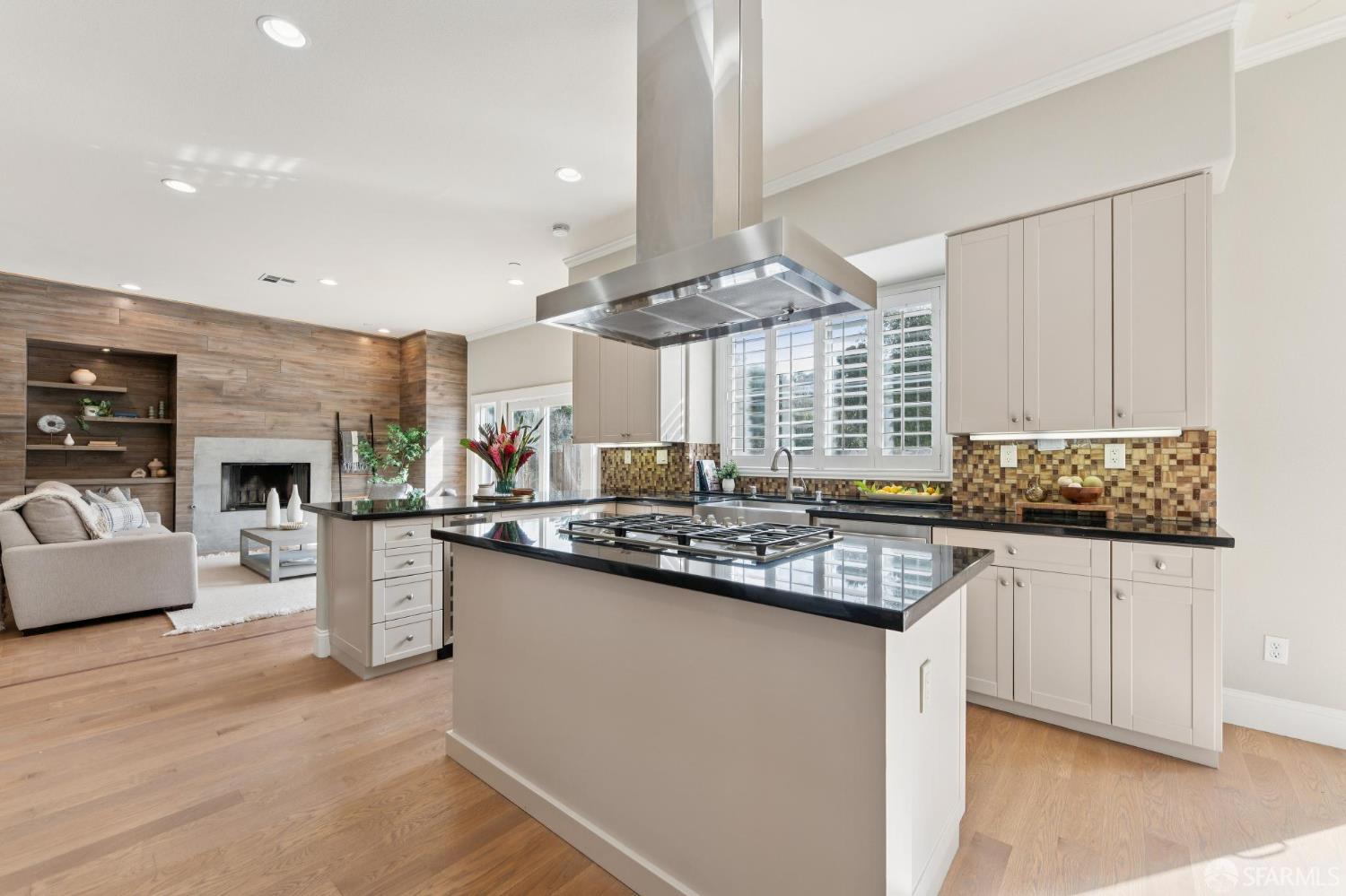 Detail Gallery Image 15 of 85 For 4275 Marietta Ct, Concord,  CA 94518 - 4 Beds | 2/1 Baths