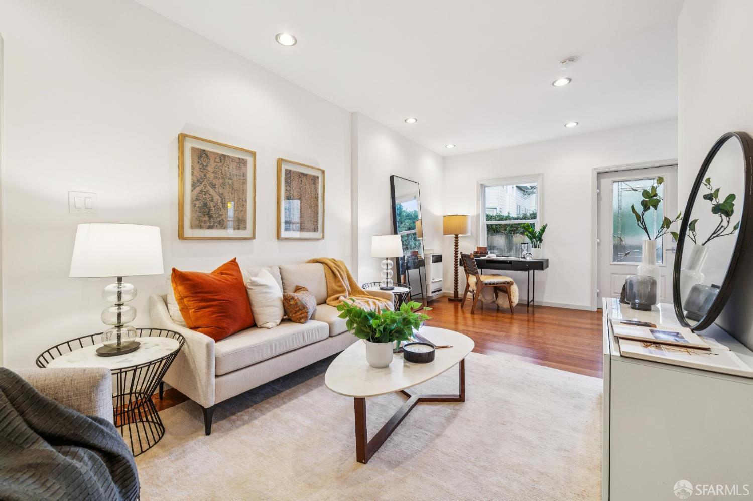 Detail Gallery Image 3 of 19 For 2929 Buchanan St a,  San Francisco,  CA 94123 - 1 Beds | 1 Baths