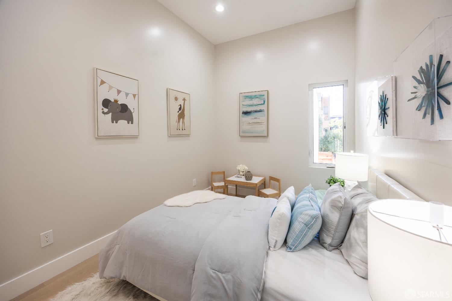 Detail Gallery Image 16 of 60 For 1080 Hampshire St, San Francisco,  CA 94110 - 5 Beds | 4 Baths