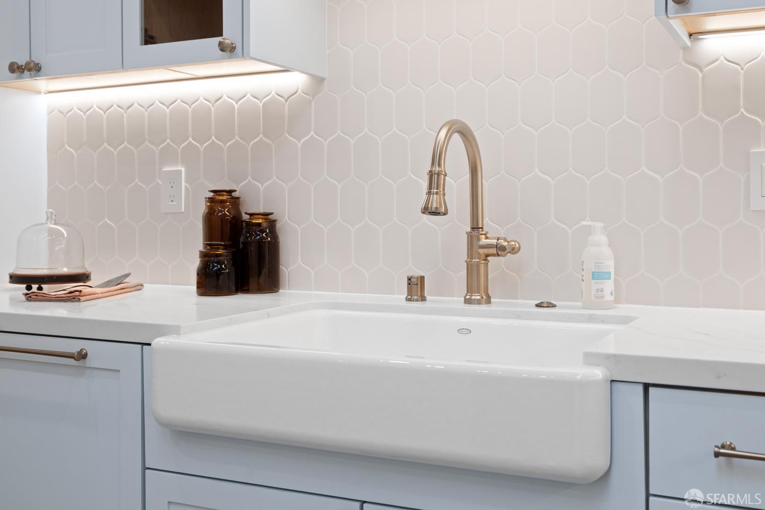 Detail Gallery Image 12 of 42 For 1426 8th Ave, San Francisco,  CA 94122 - 4 Beds | 3 Baths