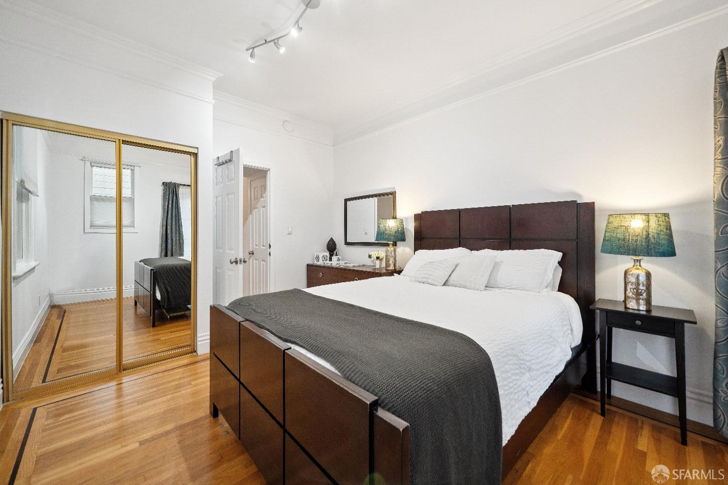 Photo #10: 426097602 Listing: Photo #10