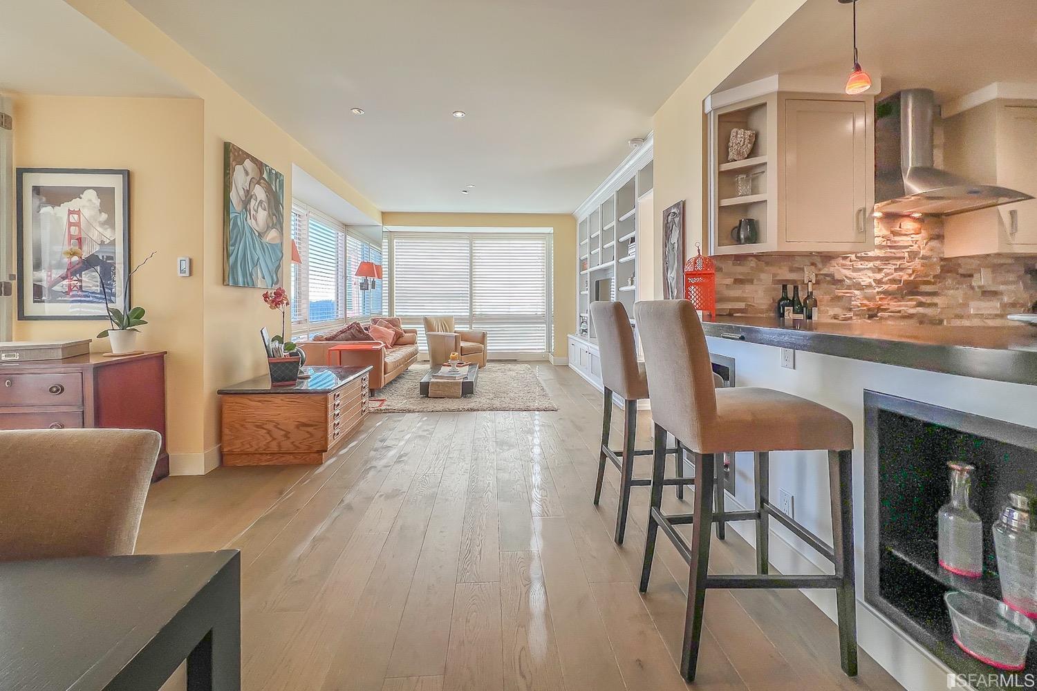 Detail Gallery Image 7 of 29 For 333 Bush St #3801,  San Francisco,  CA 94104 - 2 Beds | 2 Baths