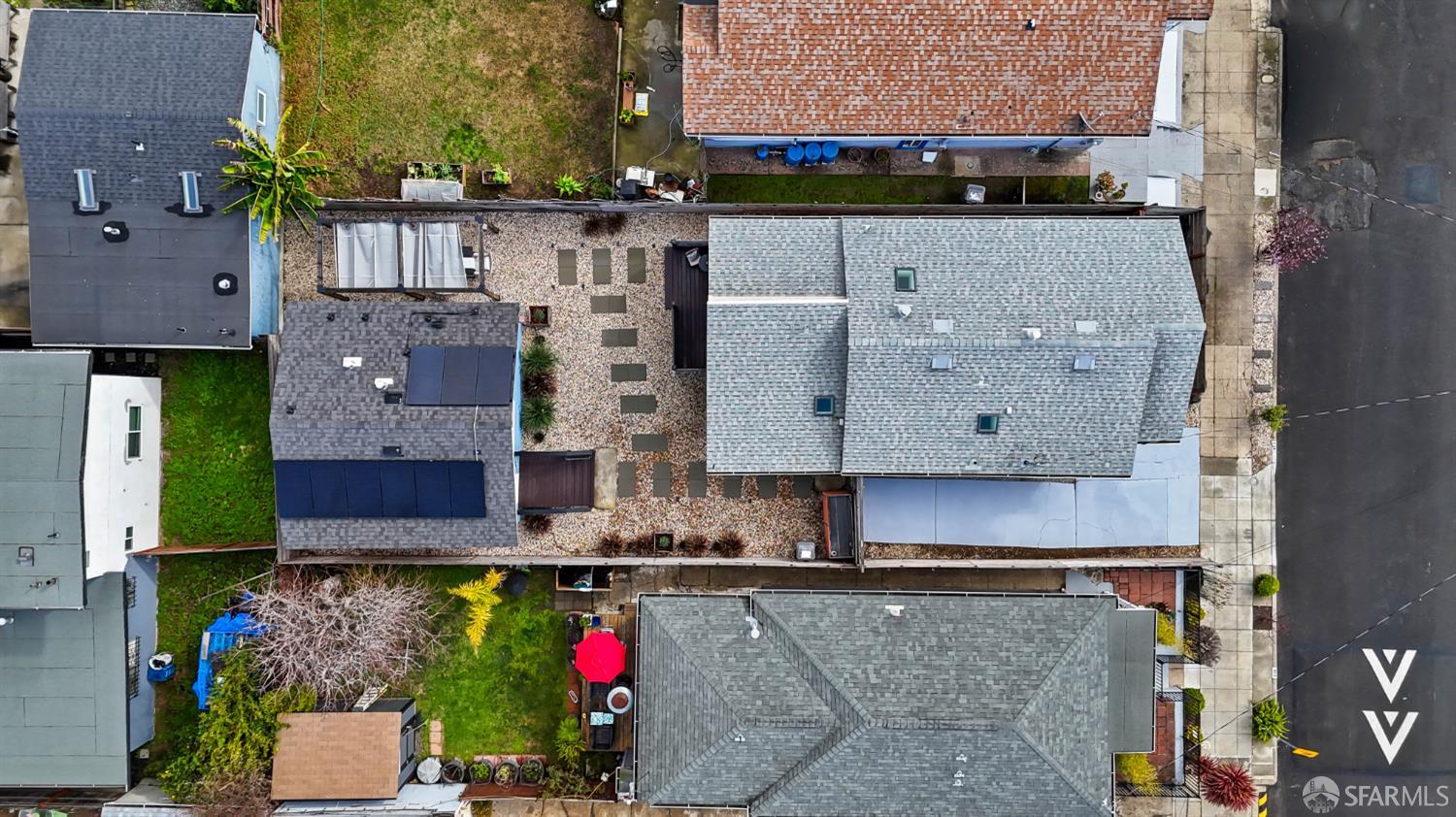 Detail Gallery Image 28 of 28 For 914 44th St, Oakland,  CA 94608 - 4 Beds | 3 Baths