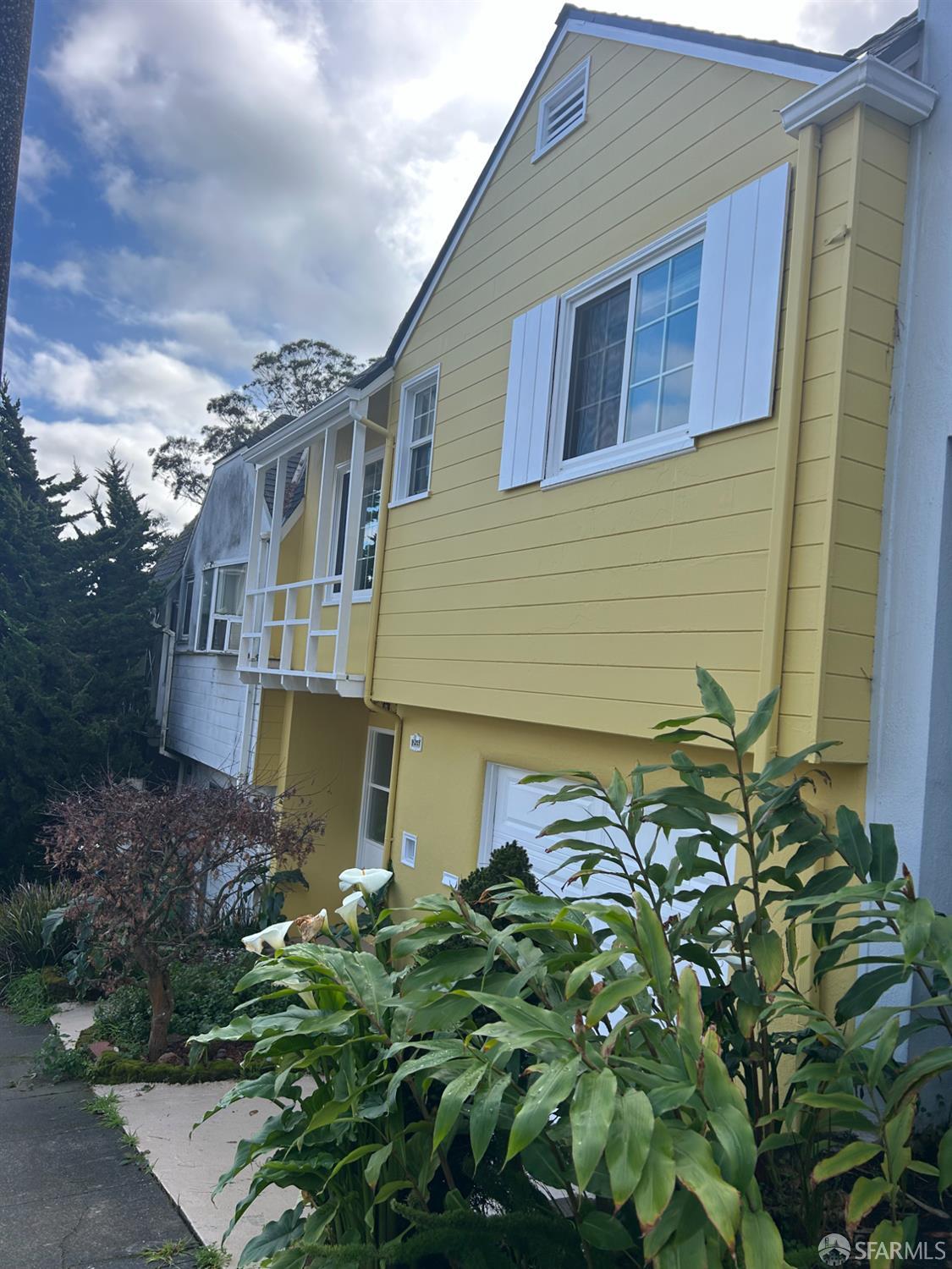 Detail Gallery Image 2 of 37 For 255 Molimo Dr, San Francisco,  CA 94127 - 5 Beds | 2 Baths