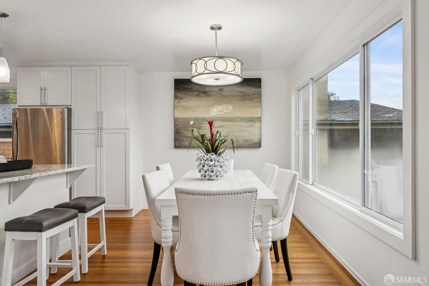 Detail Gallery Image 12 of 39 For 25 Crestmont Dr, San Francisco,  CA 94131 - 4 Beds | 3 Baths