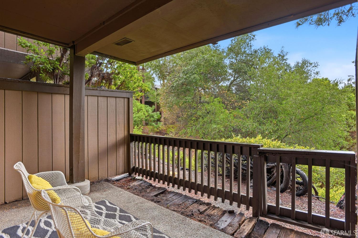 Detail Gallery Image 32 of 44 For 3355 Brittan Ave #4,  San Carlos,  CA 94070 - 2 Beds | 2 Baths
