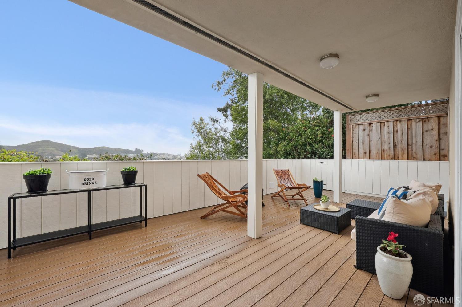 Detail Gallery Image 37 of 39 For 25 Crestmont Dr, San Francisco,  CA 94131 - 4 Beds | 3 Baths