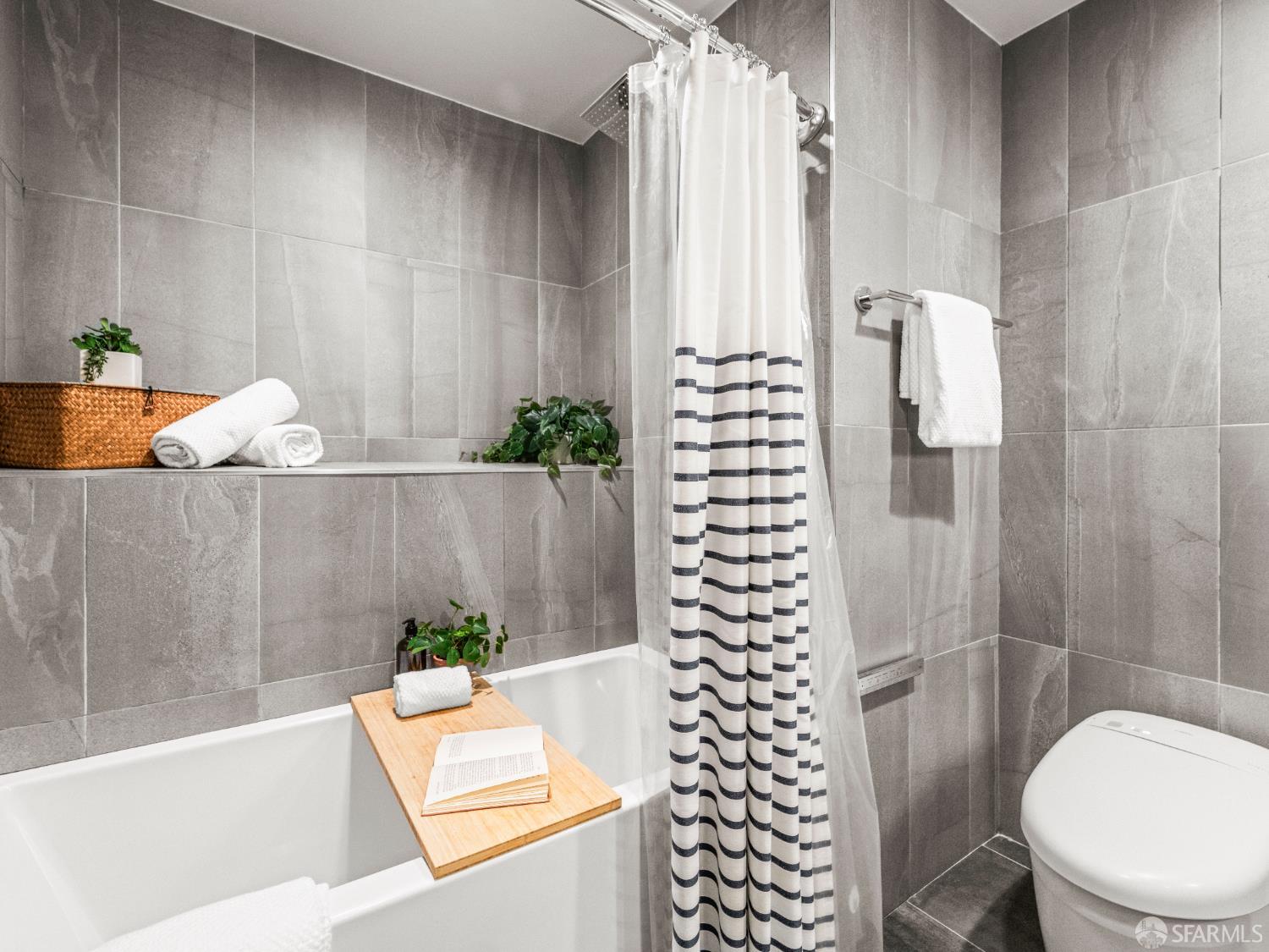 Detail Gallery Image 20 of 43 For 219 Brannan St 16k,  San Francisco,  CA 94107 - 2 Beds | 2 Baths