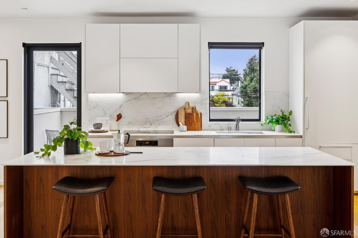 Photo #15: 426103501 Listing: Photo #15