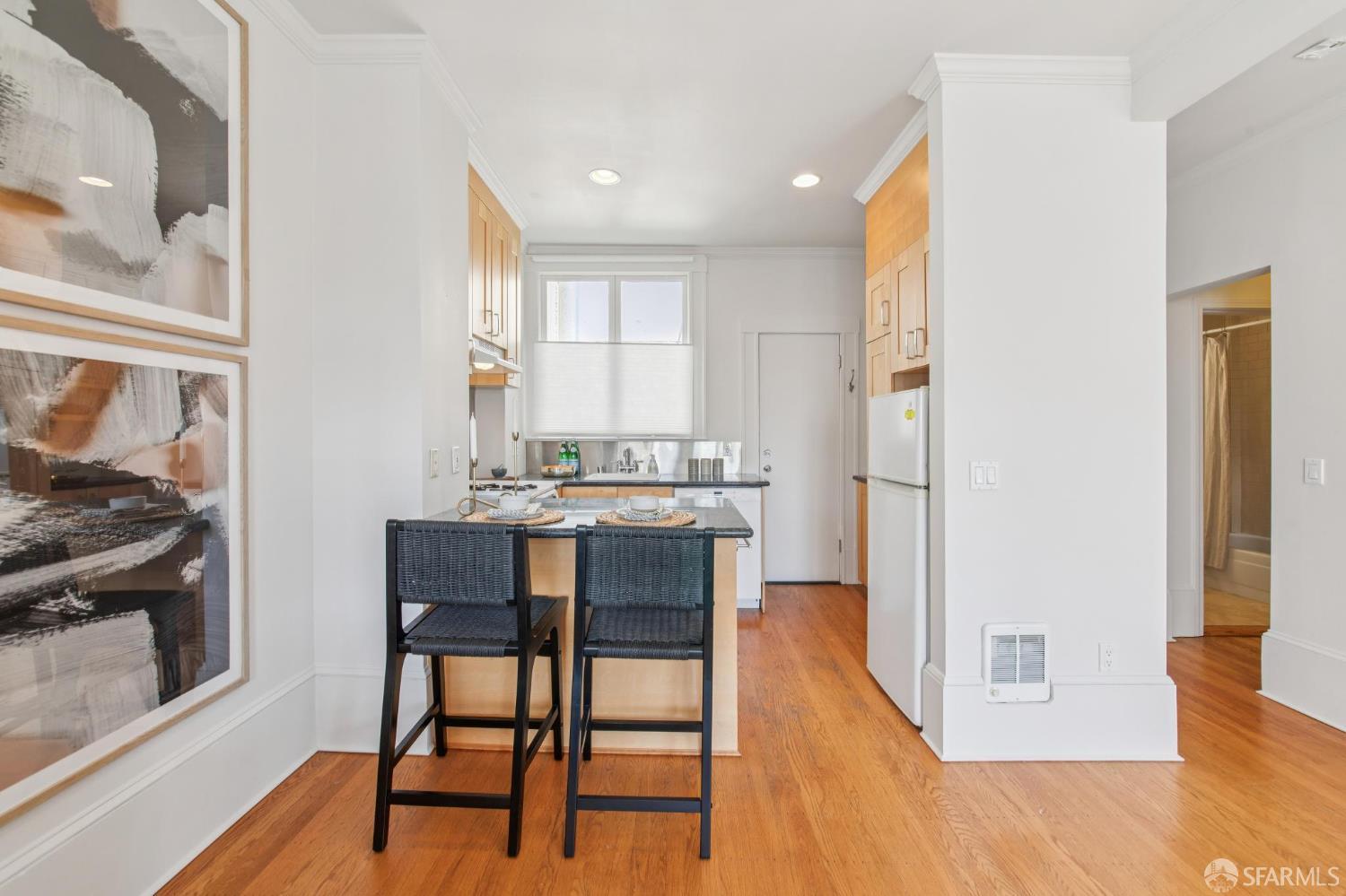 Detail Gallery Image 8 of 26 For 929 Bush St #7,  San Francisco,  CA 94109 - 0 Beds | 1 Baths