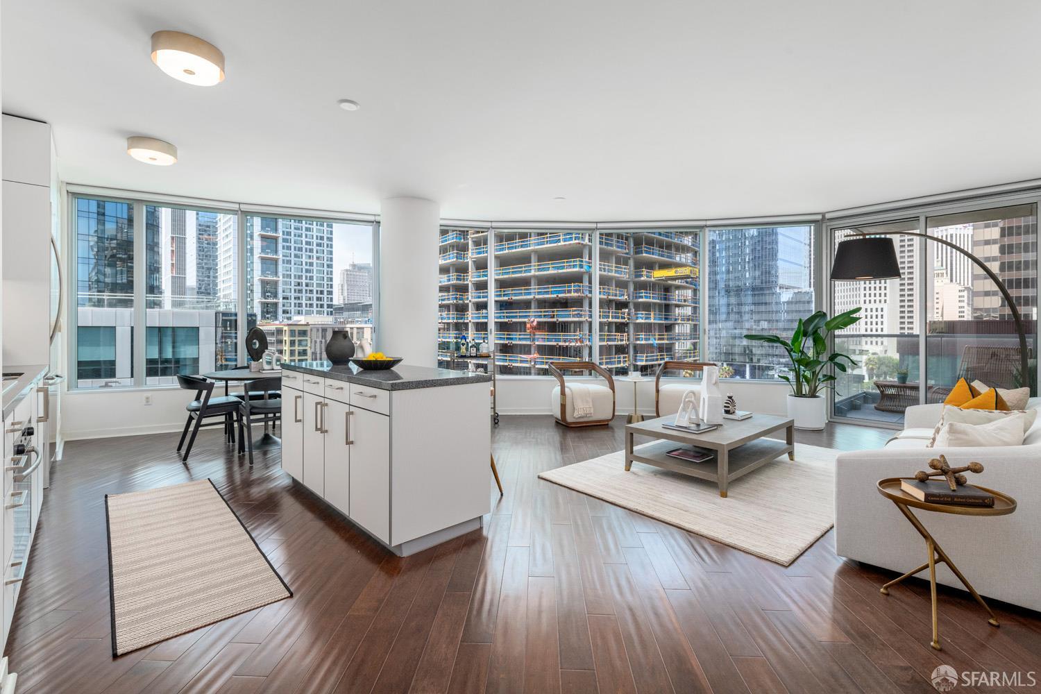 Detail Gallery Image 2 of 52 For 301 Main St 5g,  San Francisco,  CA 94105 - 2 Beds | 2 Baths