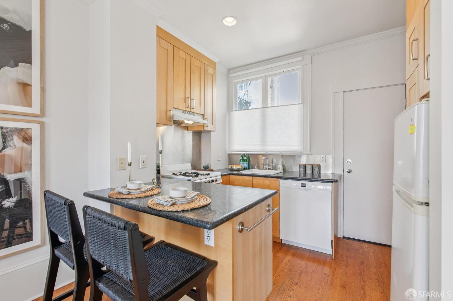 Detail Gallery Image 9 of 26 For 929 Bush St #7,  San Francisco,  CA 94109 - 0 Beds | 1 Baths