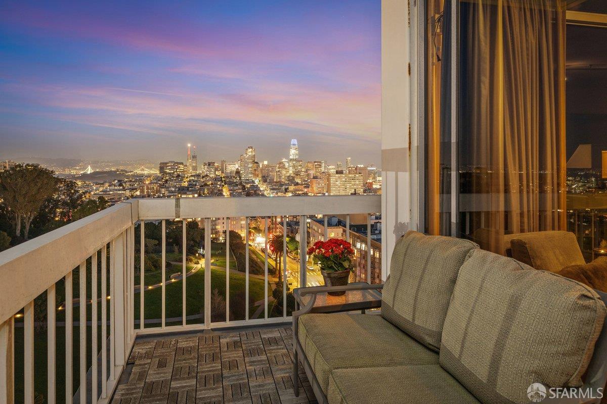 Detail Gallery Image 4 of 42 For 2200 Sacramento St #1601,  San Francisco,  CA 94115 - 3 Beds | 2 Baths