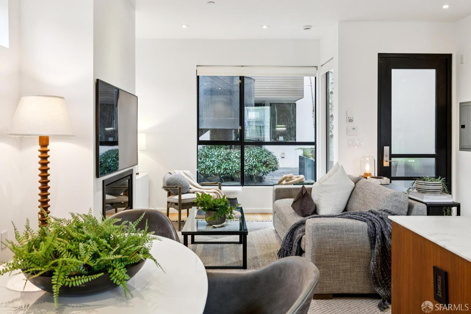 Photo #10: 426103501 Listing: Photo #10