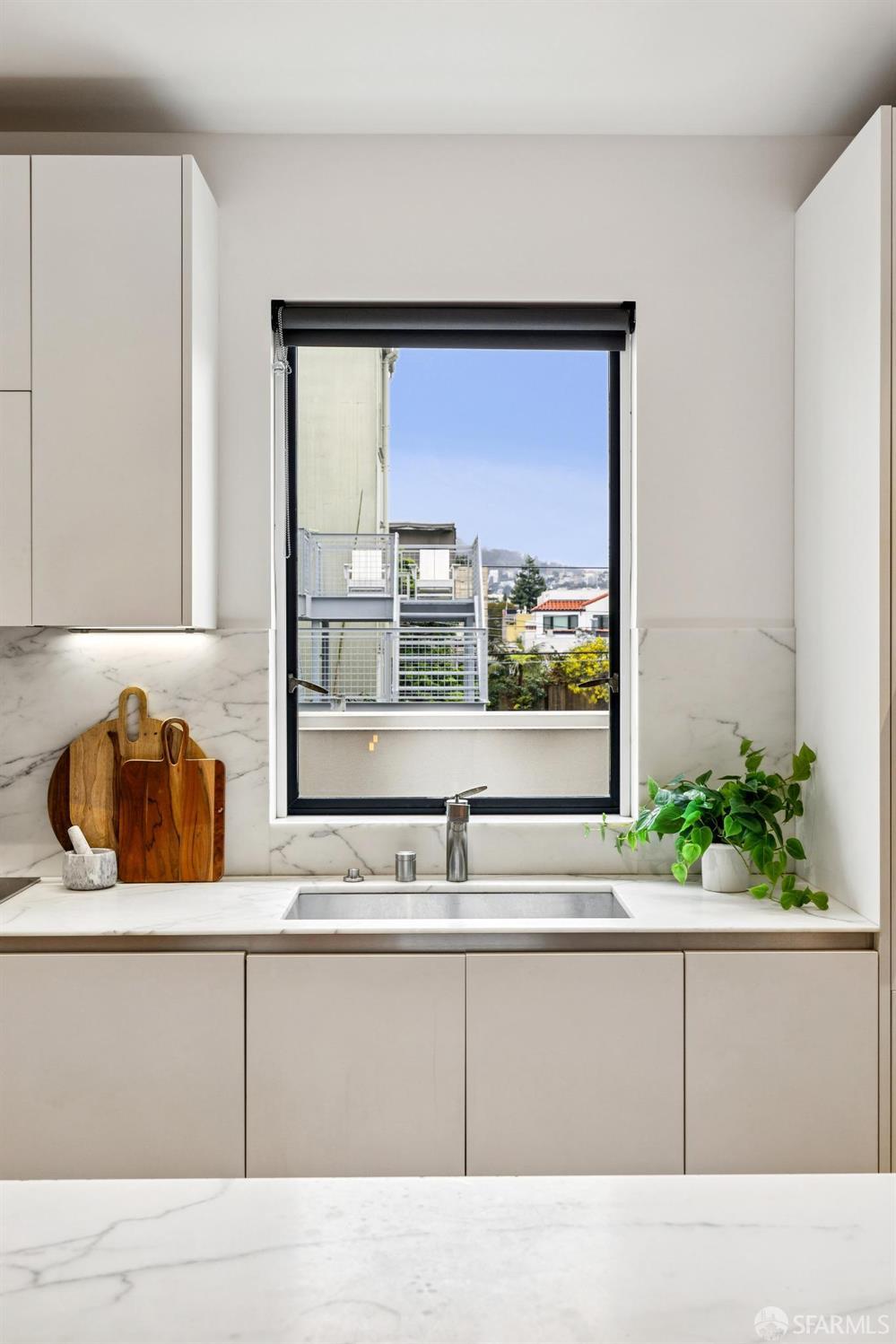 Photo #19: 426103501 Listing: Photo #19