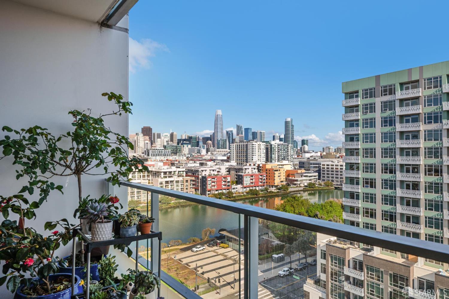 Detail Gallery Image 18 of 52 For 708 Long Bridge St #1207,  San Francisco,  CA 94158 - 3 Beds | 2 Baths