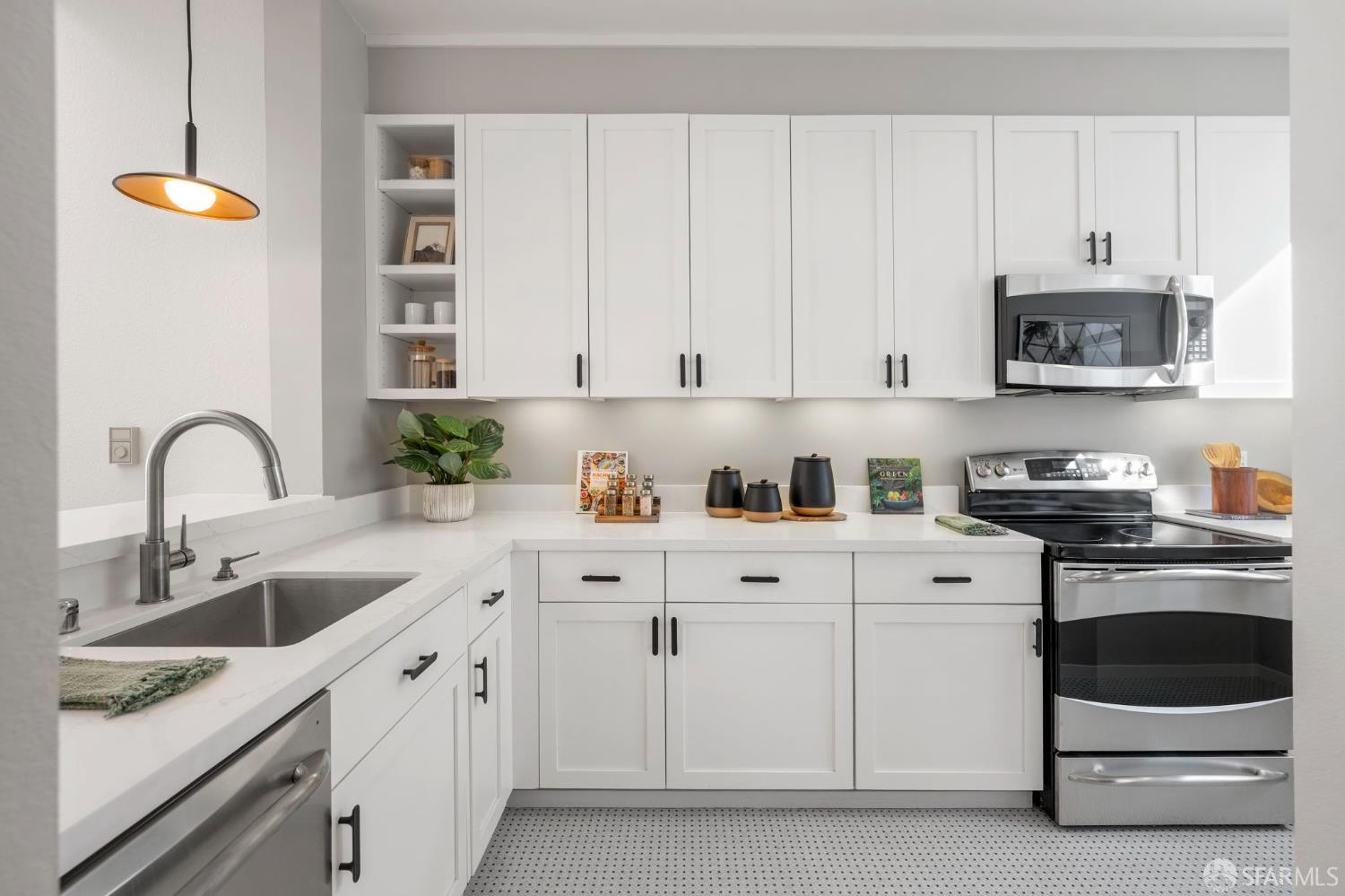 Detail Gallery Image 7 of 20 For 2075 Sutter St #501,  San Francisco,  CA 94115 - 2 Beds | 2 Baths