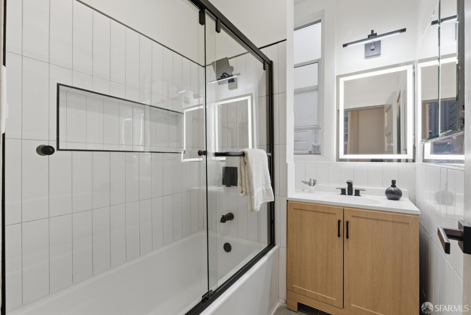 Photo #37: 426103807 Listing: Photo #37