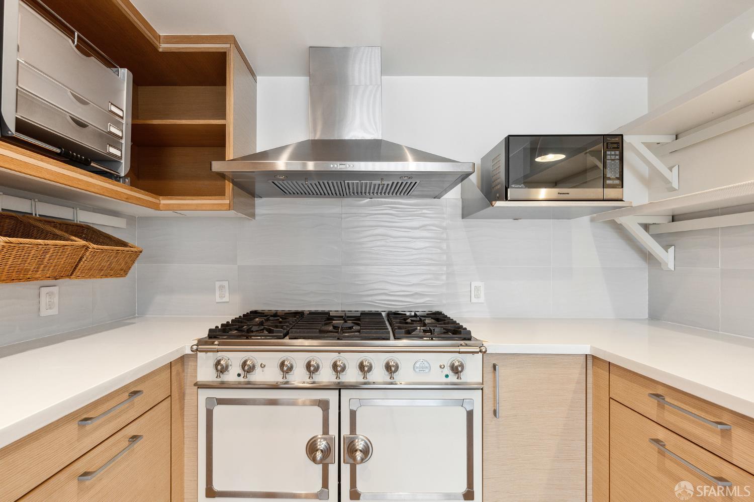 Detail Gallery Image 12 of 85 For 301 Mission St 24e,  San Francisco,  CA 94105 - 2 Beds | 2 Baths