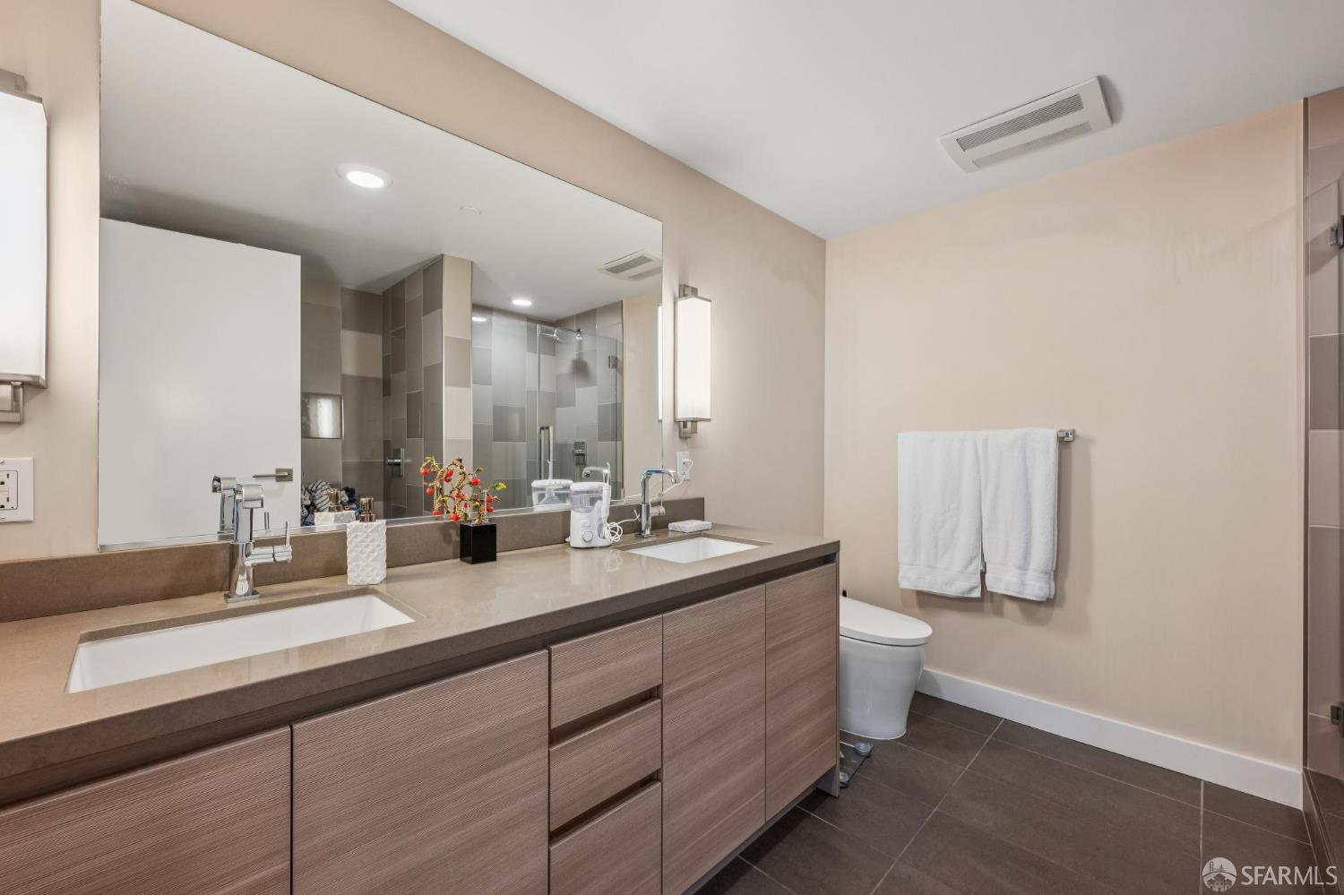 Detail Gallery Image 19 of 52 For 708 Long Bridge St #1207,  San Francisco,  CA 94158 - 3 Beds | 2 Baths