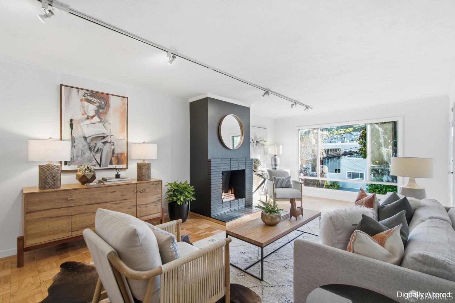 Detail Gallery Image 4 of 37 For 4458 24th St, San Francisco,  CA 94114 - 2 Beds | 1 Baths