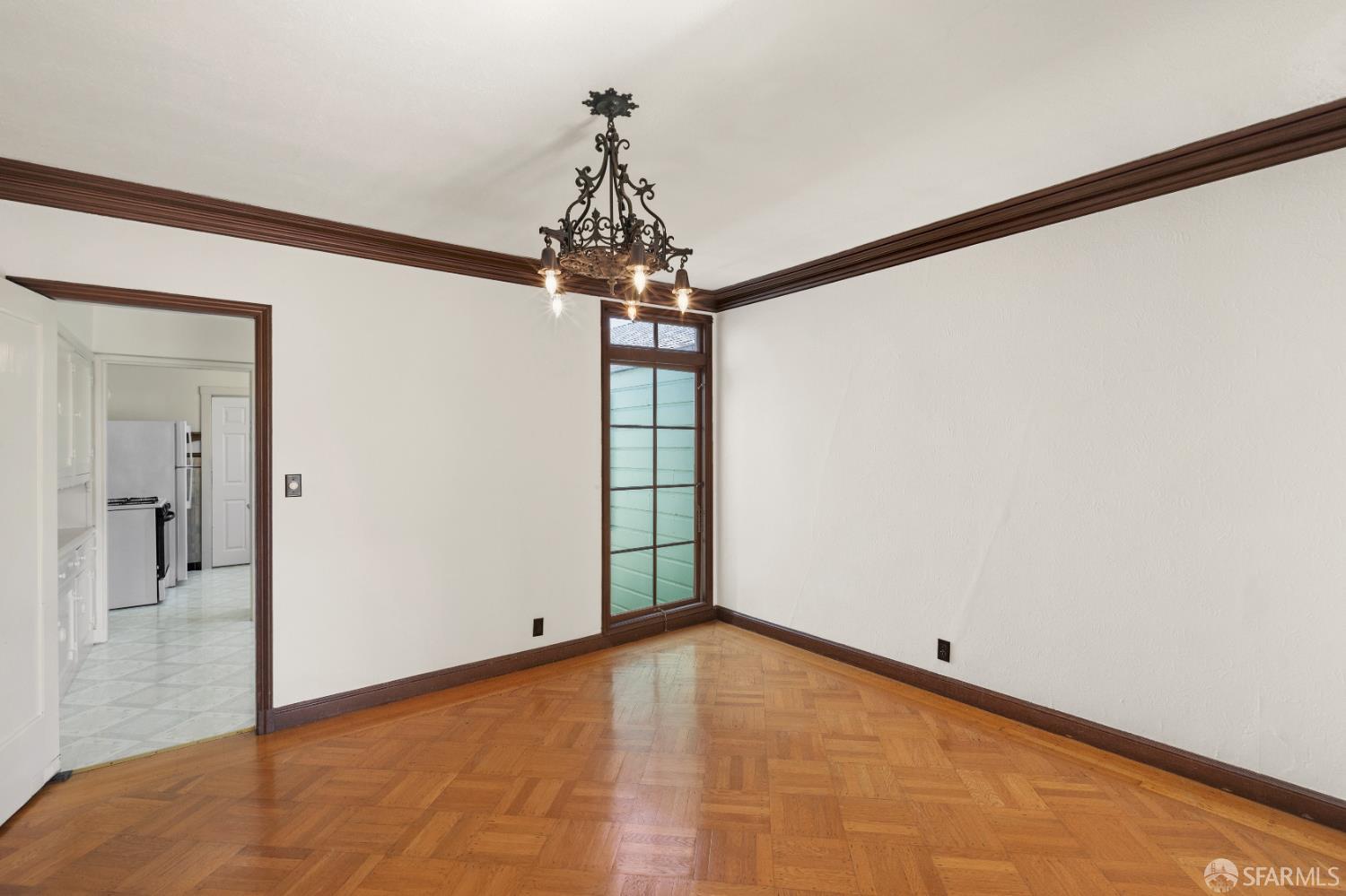 Detail Gallery Image 10 of 98 For 3530 22nd St, San Francisco,  CA 94114 - – Beds | – Baths