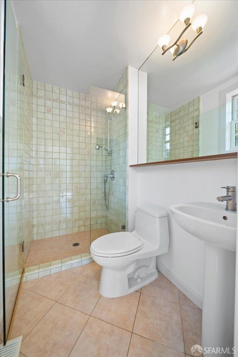 Detail Gallery Image 17 of 54 For 160 Andover St, San Francisco,  CA 94110 - 2 Beds | 2 Baths