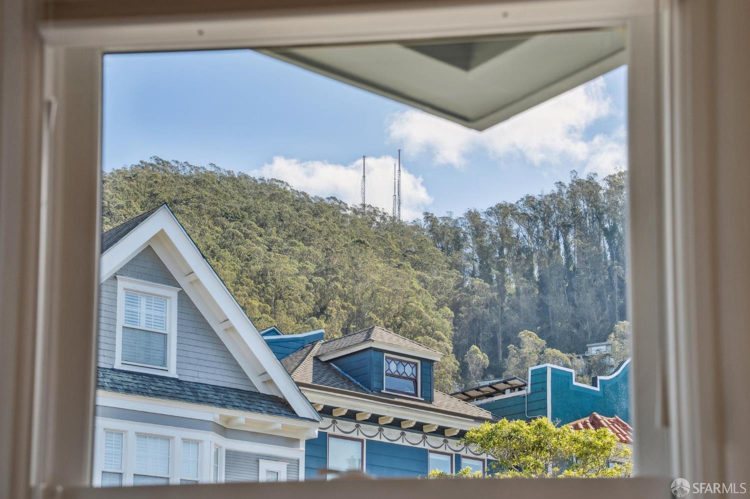 Detail Gallery Image 7 of 87 For 1461 6th Ave, San Francisco,  CA 94122 - 4 Beds | 2 Baths