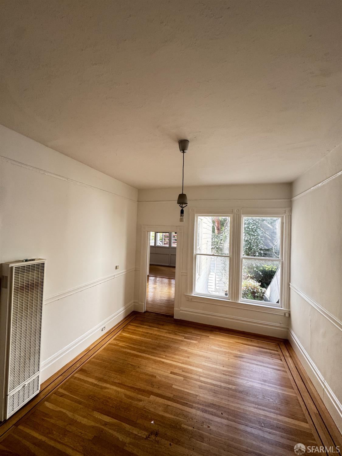 Detail Gallery Image 5 of 16 For 1016 Noe St #B,  San Francisco,  CA 94114 - 1 Beds | 1 Baths