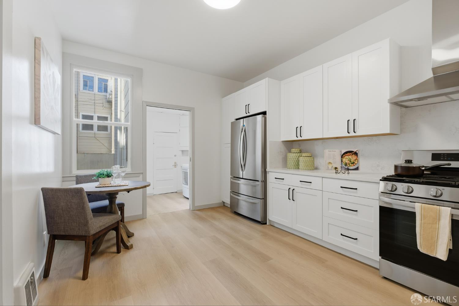 Photo #14: 426103807 Listing: Photo #14