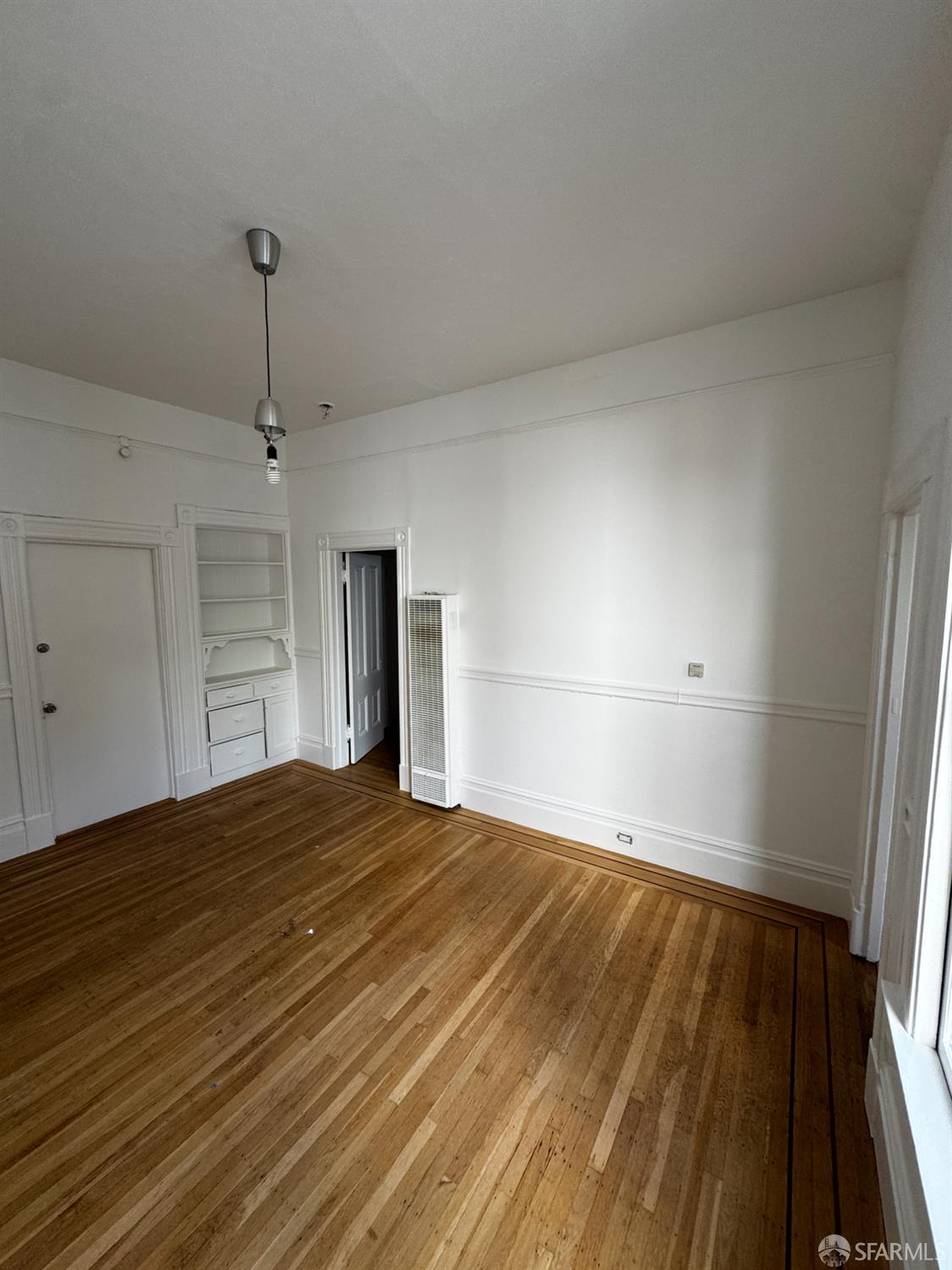 Detail Gallery Image 6 of 16 For 1016 Noe St #B,  San Francisco,  CA 94114 - 1 Beds | 1 Baths