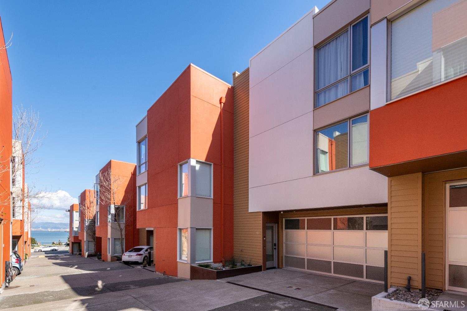 Photo #2: 426101749 Listing: Photo #2