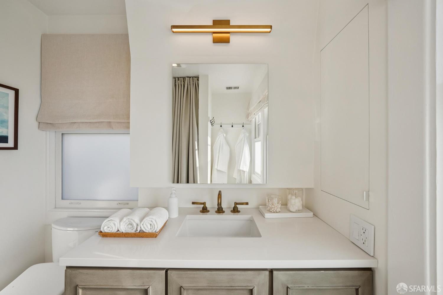 Detail Gallery Image 37 of 82 For 35 Yerba Buena Ave, San Francisco,  CA 94127 - 3 Beds | 2/1 Baths