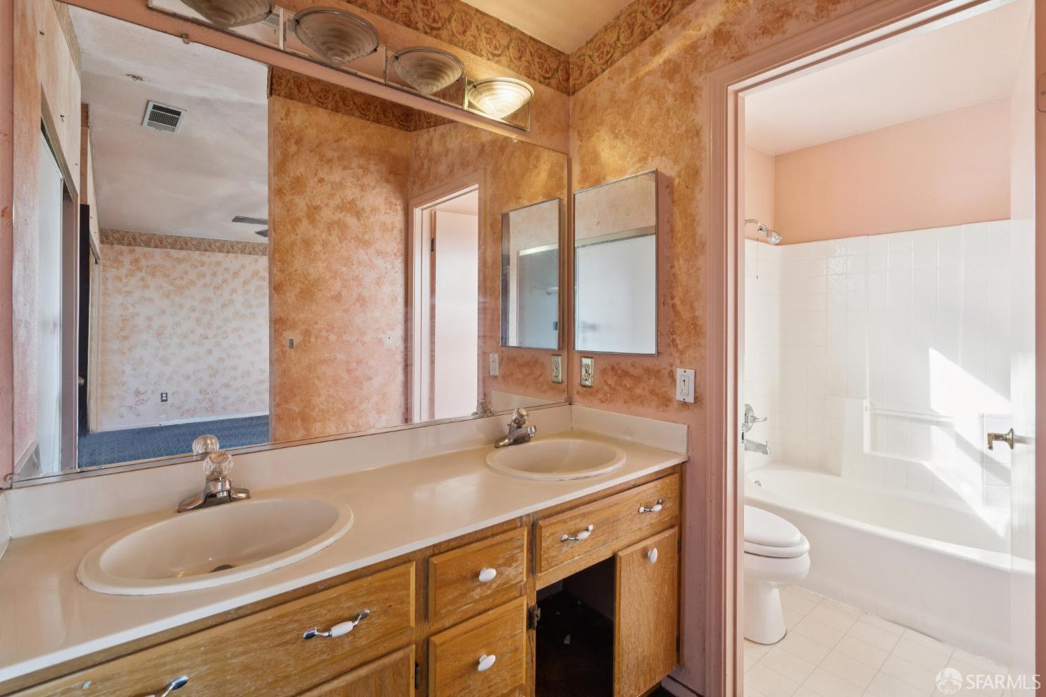 Detail Gallery Image 23 of 39 For 1157 Rockspring Way, Antioch,  CA 94531 - 3 Beds | 2/1 Baths