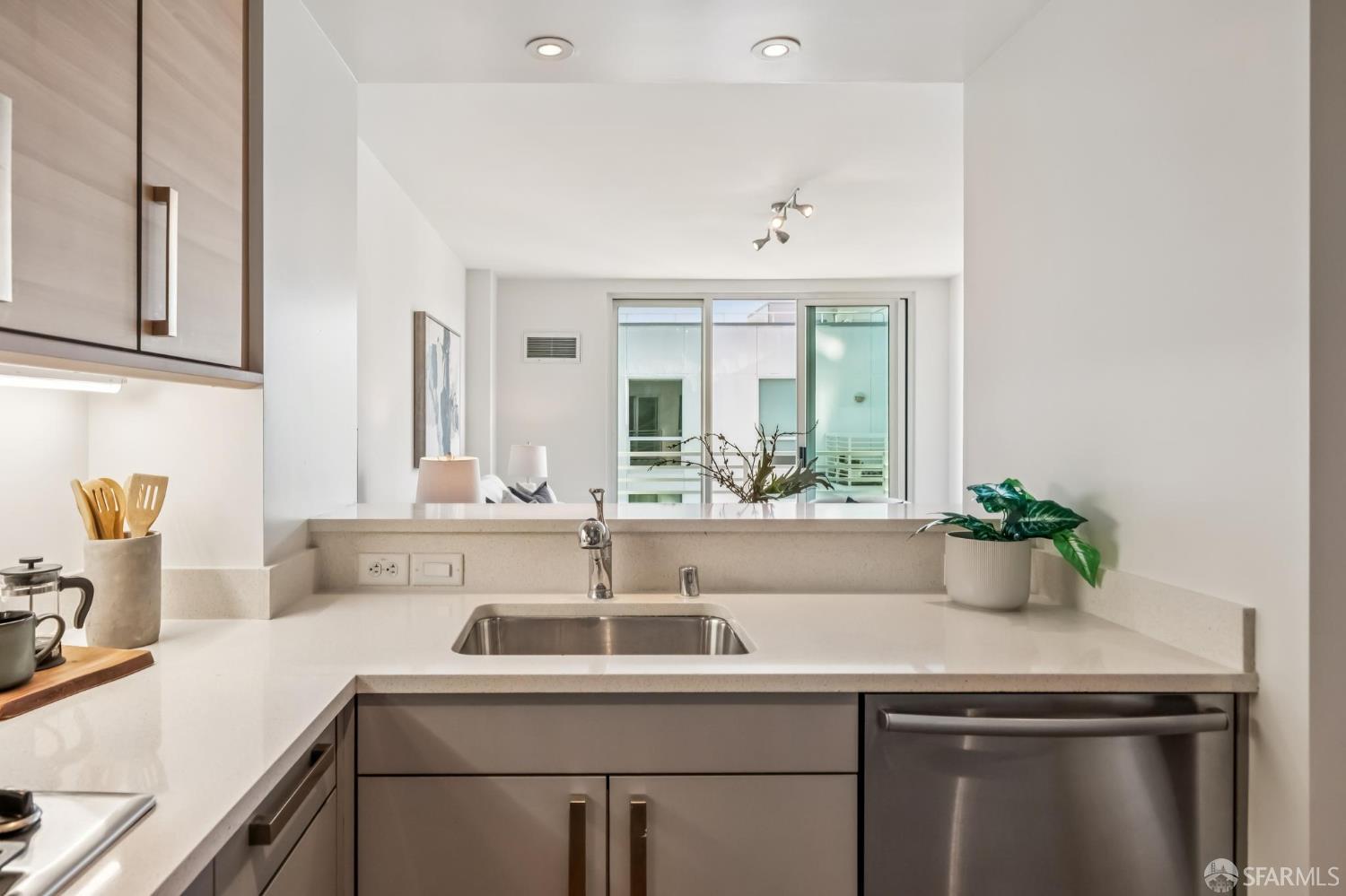 Detail Gallery Image 13 of 42 For 555 4th St #926,  San Francisco,  CA 94107 - 1 Beds | 1 Baths