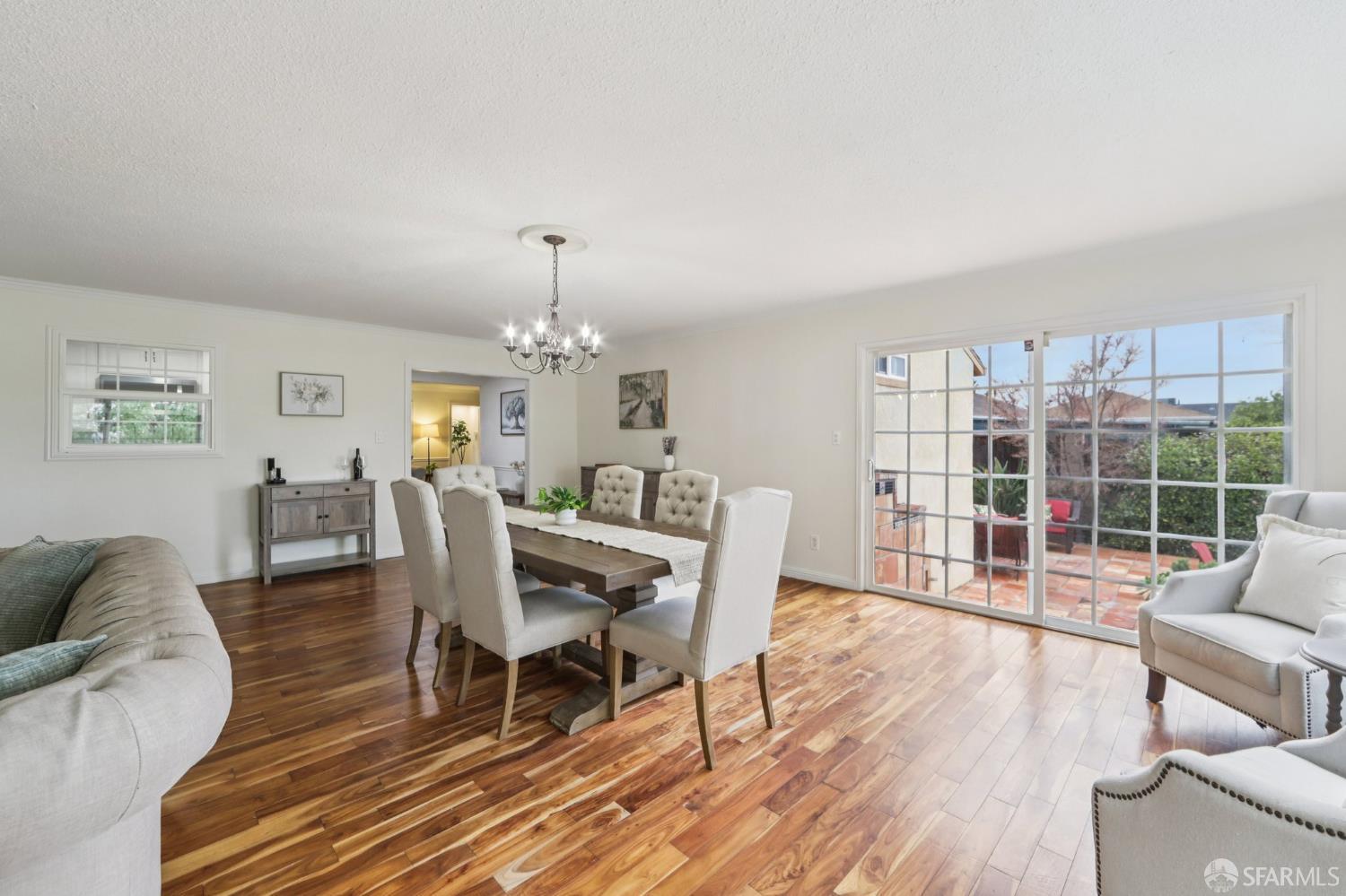 Detail Gallery Image 10 of 45 For 2125 Biglow Dr, Antioch,  CA 94509 - 3 Beds | 2 Baths