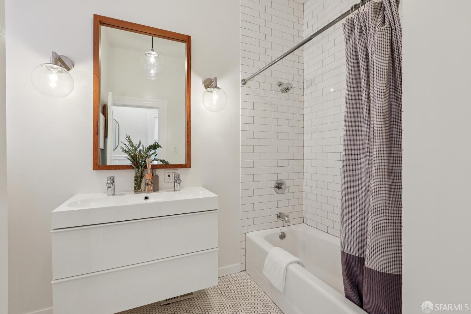 Detail Gallery Image 33 of 46 For 1249 Potrero Ave, San Francisco,  CA 94110 - 3 Beds | 1 Baths