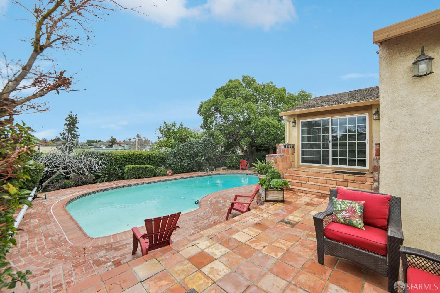 Detail Gallery Image 35 of 45 For 2125 Biglow Dr, Antioch,  CA 94509 - 3 Beds | 2 Baths