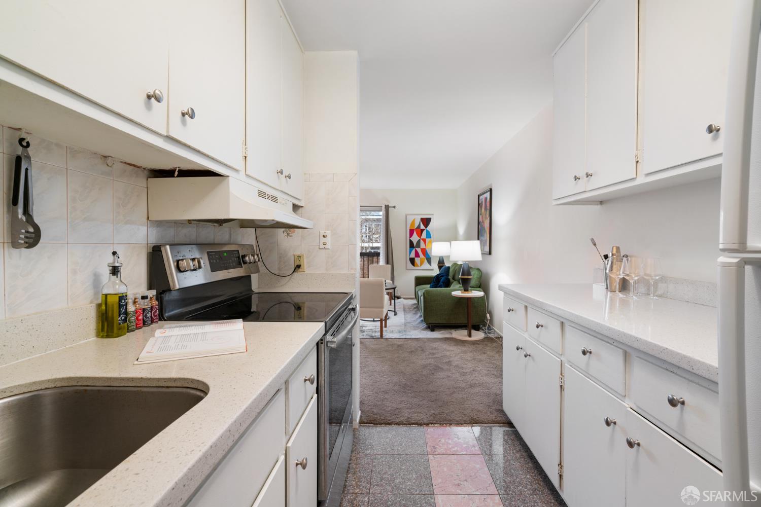 Detail Gallery Image 14 of 57 For 1550 Ofarrell St #6,  San Francisco,  CA 94115 - 3 Beds | 2 Baths