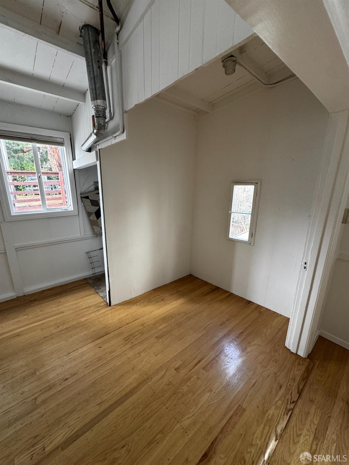 Detail Gallery Image 10 of 16 For 1016 Noe St #B,  San Francisco,  CA 94114 - 1 Beds | 1 Baths