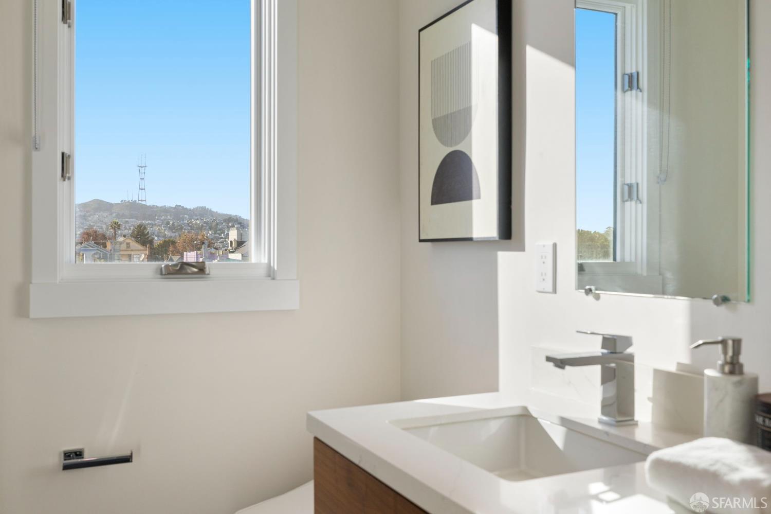 Detail Gallery Image 20 of 32 For 1152 Potrero Ave #B,  San Francisco,  CA 94110 - 3 Beds | 2/1 Baths