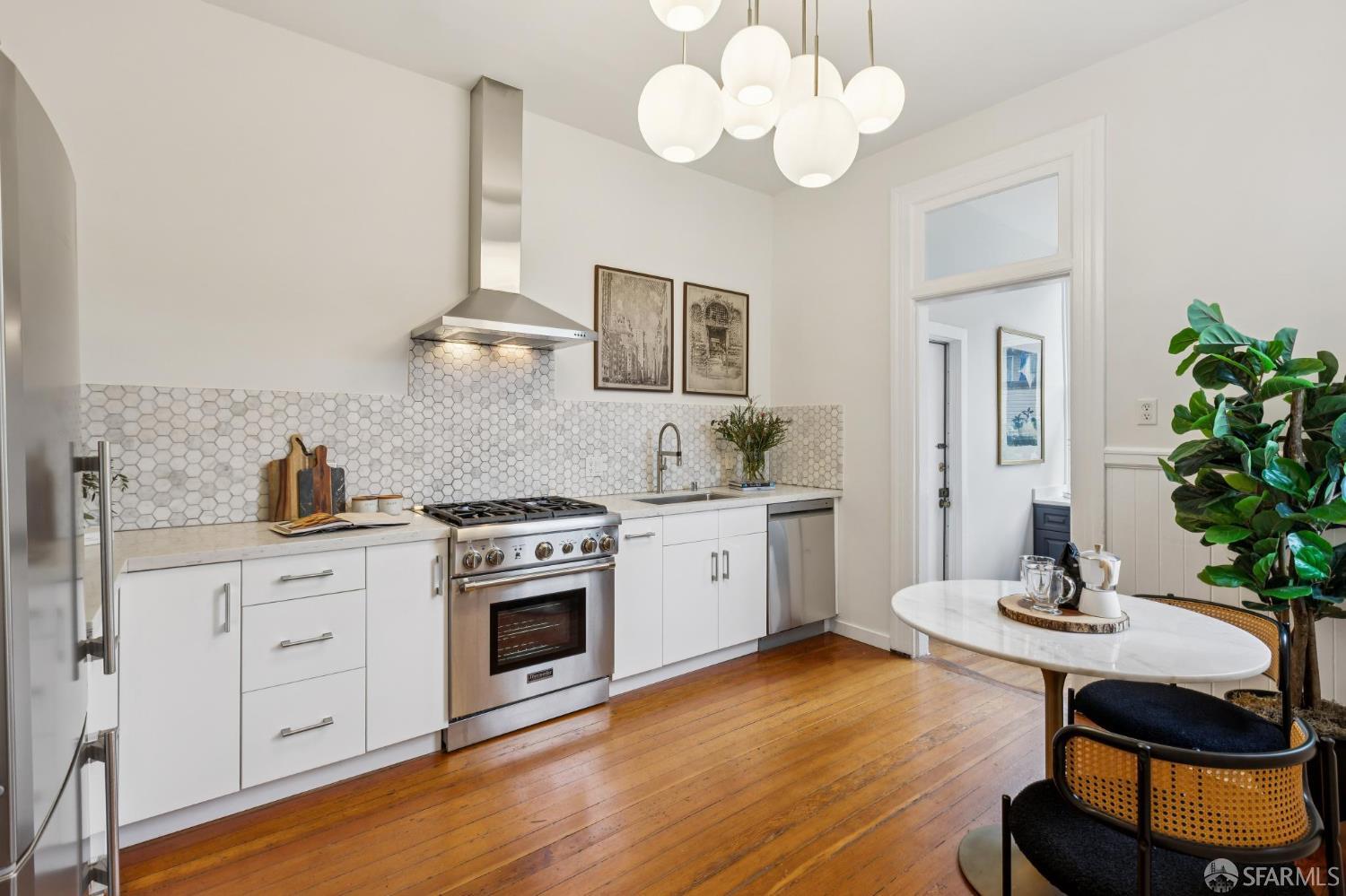 Detail Gallery Image 2 of 46 For 1249 Potrero Ave, San Francisco,  CA 94110 - 3 Beds | 1 Baths