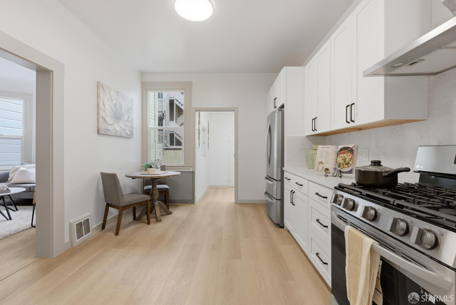 Photo #34: 426103807 Listing: Photo #34