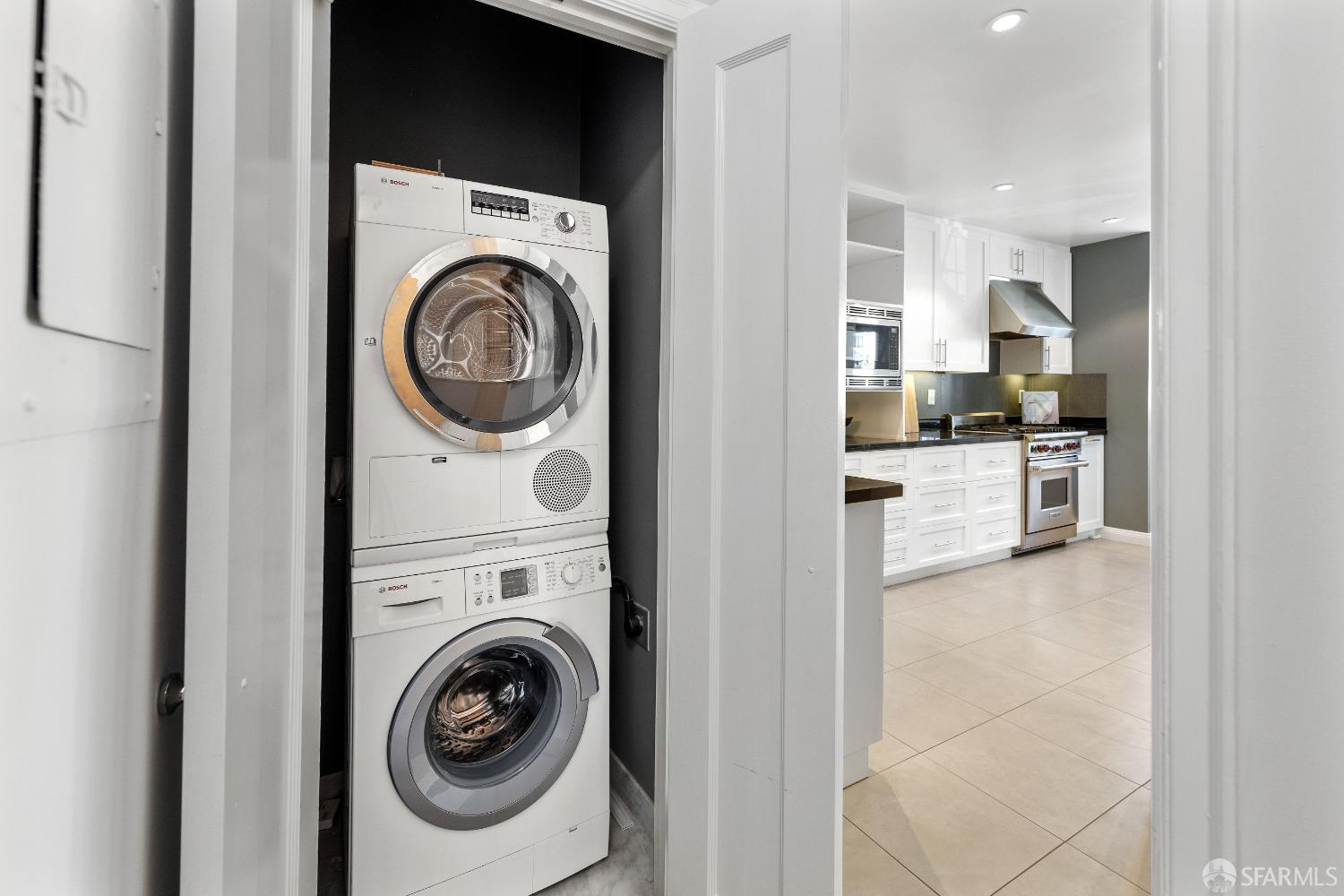 Photo #34: 426103511 Listing: Photo #34