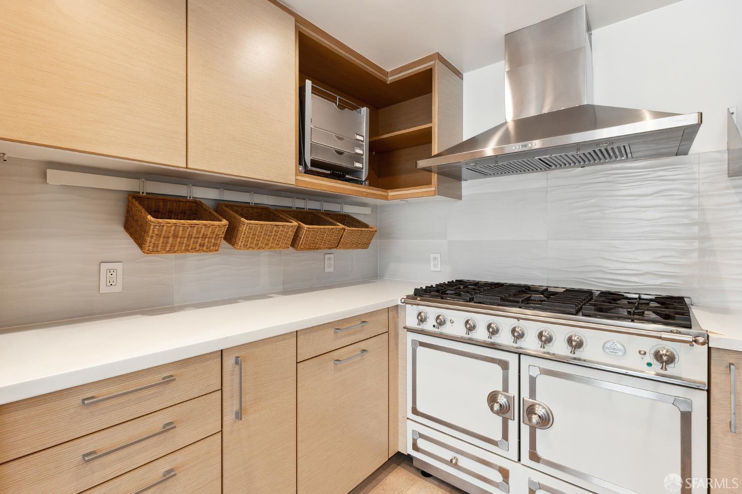 Detail Gallery Image 11 of 85 For 301 Mission St 24e,  San Francisco,  CA 94105 - 2 Beds | 2 Baths