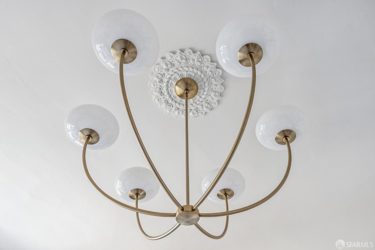 Detail Gallery Image 9 of 76 For 105 Belvedere St, San Francisco,  CA 94117 - 3 Beds | 2 Baths